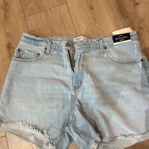 Women’s Abercrombie shorts